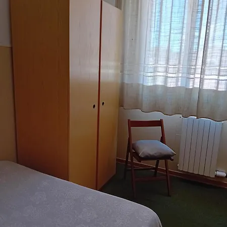 ホテル Cucciolo ドノラティコ