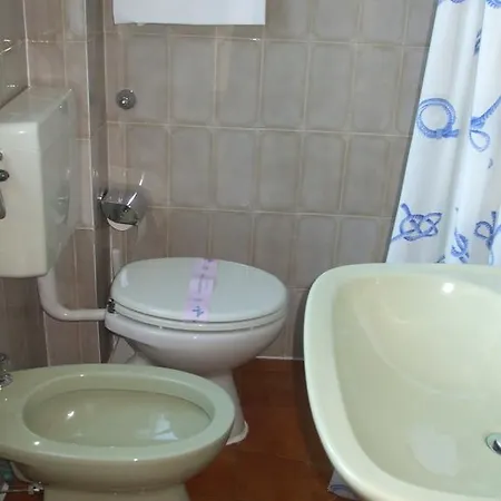 Hotel Cucciolo 2*