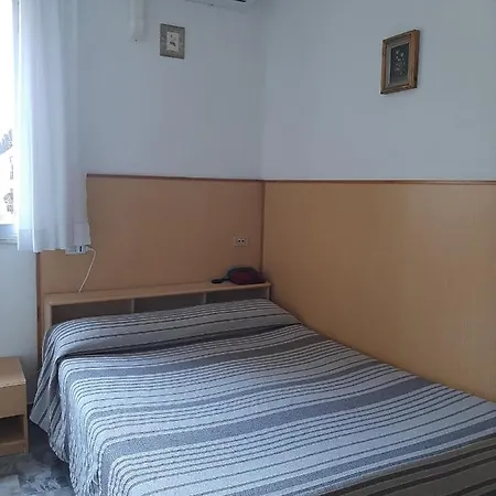 Cucciolo Hotel 2*